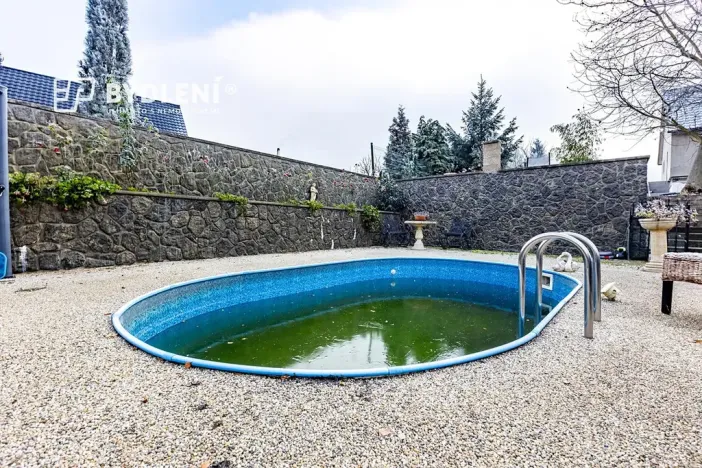 Prodej podílu rodinného domu, Chabařovice, 333 m2