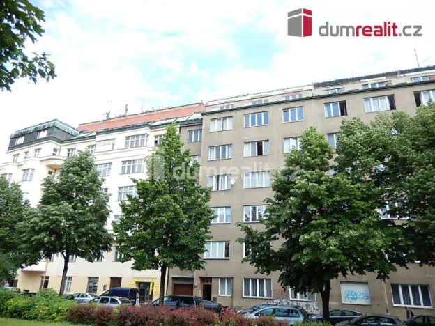 Pronájem bytu 1+kk, Praha - Bubeneč, náměstí Interbrigády, 32 m2