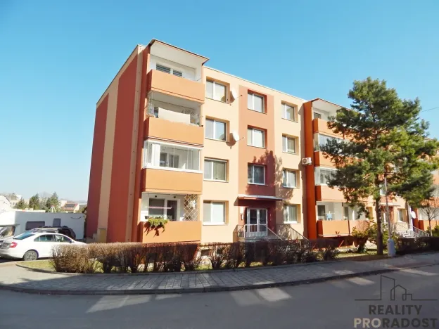 Prodej bytu 4+1, Hustopeče, U Větrolamu, 88 m2