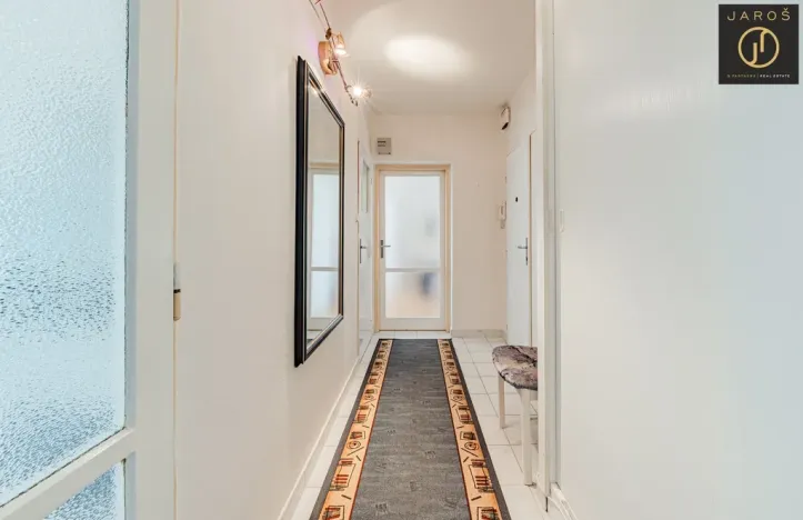 Prodej bytu 2+1, Plzeň - Doubravka, Ke Špitálskému lesu, 58 m2