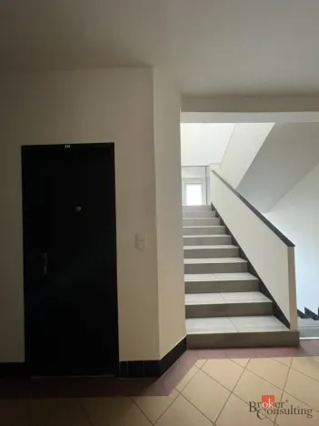 Pronájem bytu 1+kk, Praha - Vinohrady, Radhošťská, 36 m2