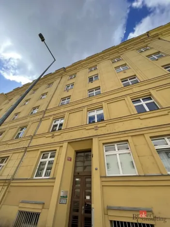 Pronájem bytu 1+kk, Praha - Vinohrady, Radhošťská, 36 m2