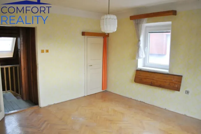 Prodej rodinného domu, Krnov - Pod Bezručovým vrchem, Janáčkovo náměstí, 110 m2