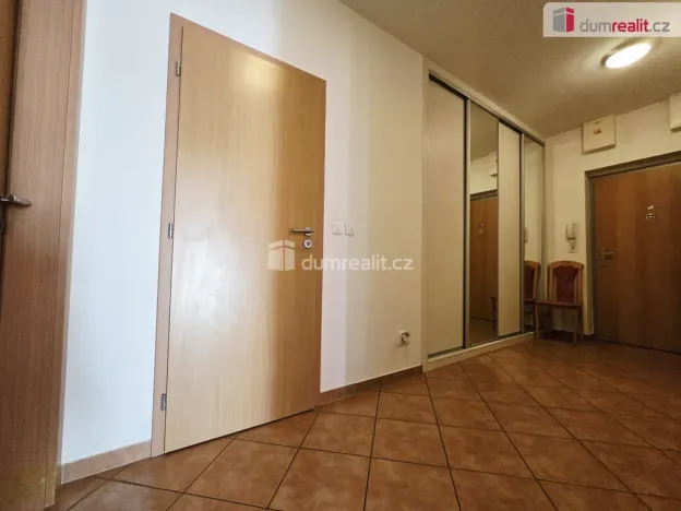 Prodej bytu 4+kk, Praha - Kyje, Sicherova, 83 m2