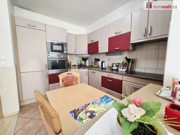 Prodej bytu 4+kk, Praha - Kyje, Sicherova, 83 m2