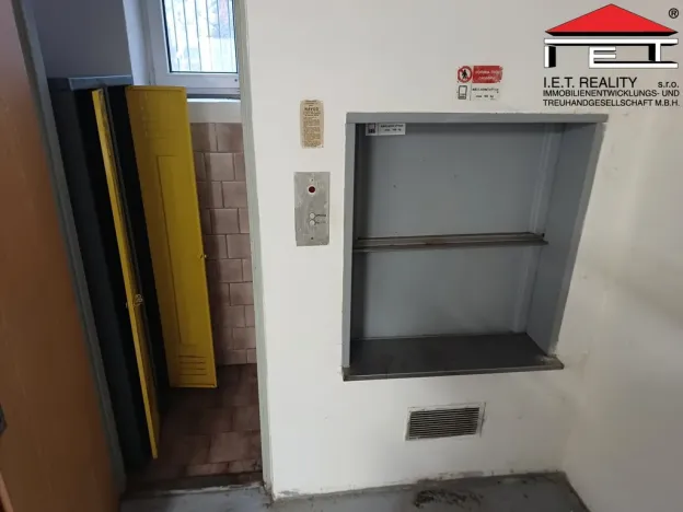 Pronájem restaurace, Frýdek-Místek, Nádražní, 200 m2