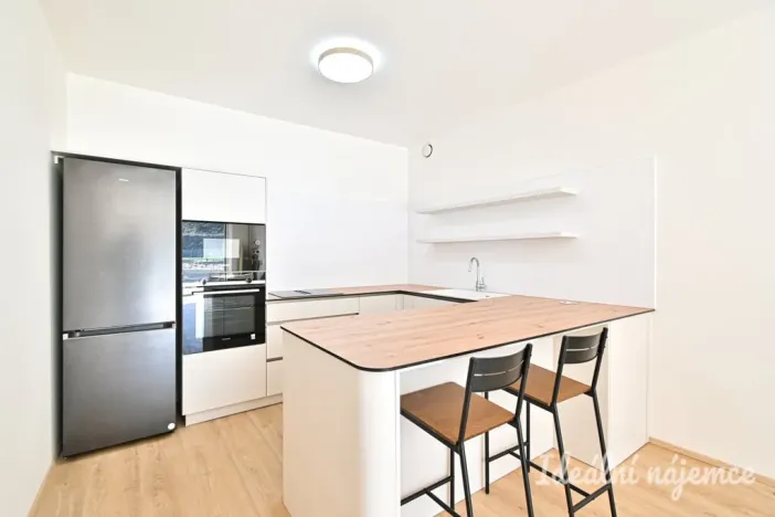 Pronájem bytu 2+kk, Brno, Bystrcká, 57 m2