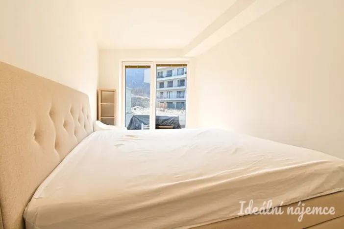 Pronájem bytu 2+kk, Brno, Bystrcká, 57 m2