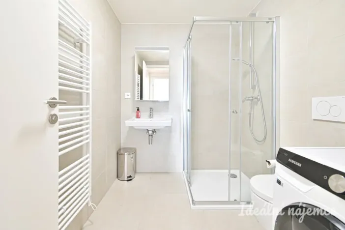 Pronájem bytu 2+kk, Brno, Bystrcká, 57 m2