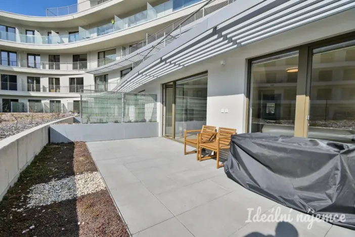 Pronájem bytu 2+kk, Brno, Bystrcká, 57 m2