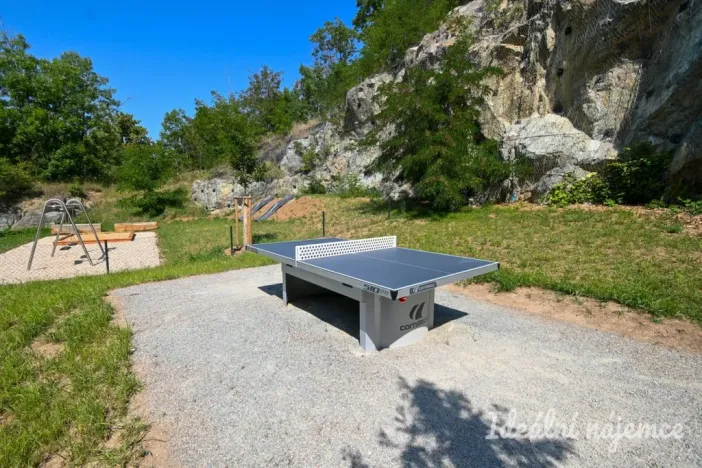 Pronájem bytu 2+kk, Brno, Bystrcká, 57 m2