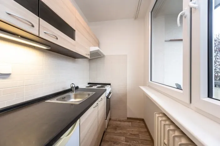 Pronájem bytu 1+kk, Praha - Střížkov, Rumburská, 36 m2