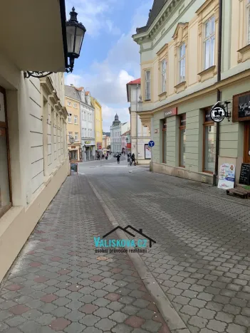 Pronájem obchodního prostoru, Kroměříž, Dobrovského, 25 m2