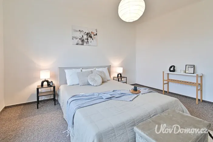 Prodej bytu 2+1, Praha - Dejvice, Šárecká, 56 m2