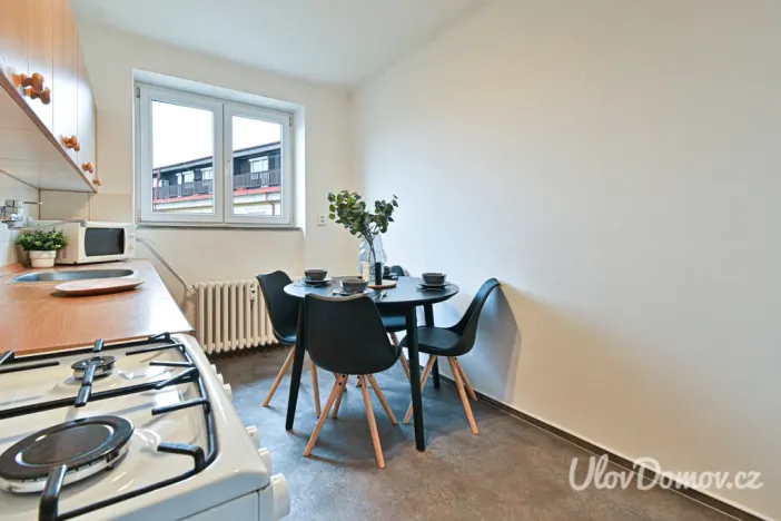 Prodej bytu 2+1, Praha - Dejvice, Šárecká, 56 m2