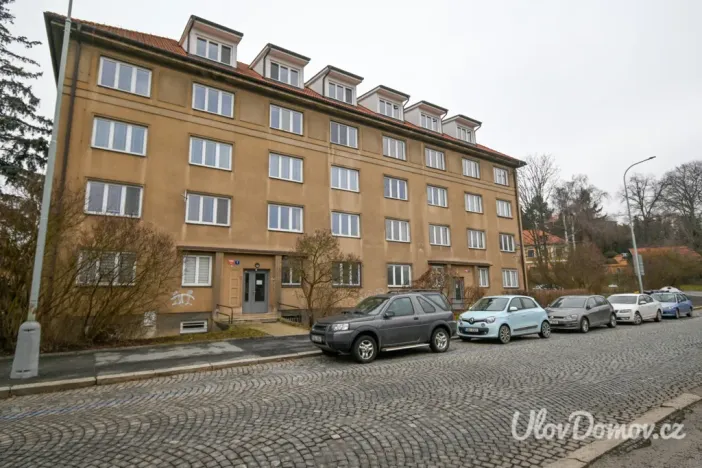 Prodej bytu 2+1, Praha - Dejvice, Šárecká, 56 m2