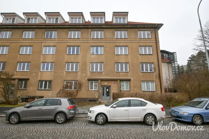 Prodej bytu 2+1, Praha - Dejvice, Šárecká, 56 m2