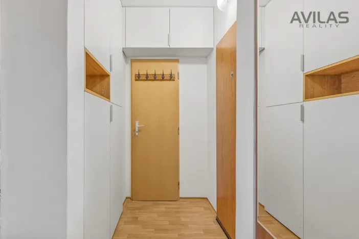 Prodej bytu 3+1, Praha - Lhotka, Mezilesní, 64 m2