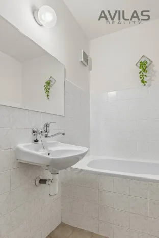 Prodej bytu 3+1, Praha - Lhotka, Mezilesní, 64 m2