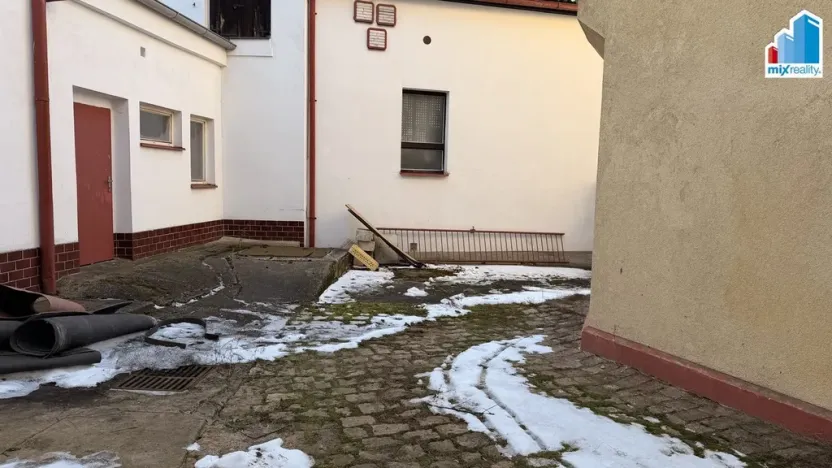 Prodej komerční nemovitosti, Kralovice, Markova tř., 600 m2