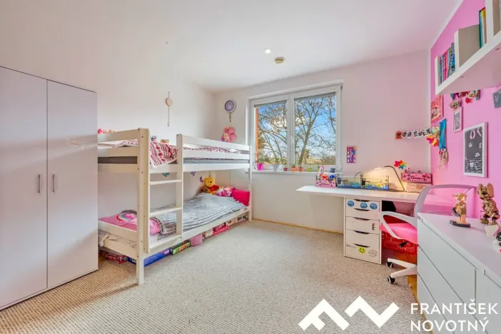 Prodej bytu 2+kk, Pohořelice, Znojemská, 51 m2