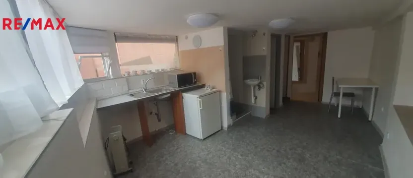 Pronájem bytu 1+kk, Zlín, Pančava, 30 m2