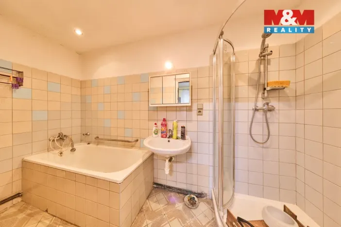 Prodej chalupy, Chotěvice, 153 m2