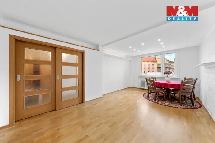 Pronájem bytu 3+1, Děčín - Děčín IV-Podmokly, Na Valech, 79 m2