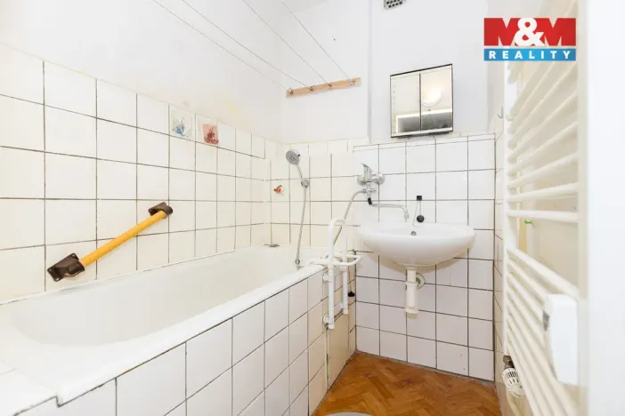 Prodej bytu 3+1, Pardubice - Zelené Předměstí, Sladkovského, 83 m2