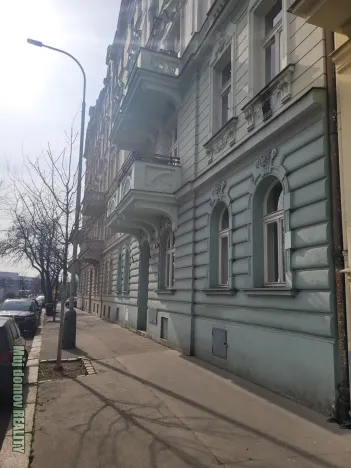 Pronájem bytu 2+1, Praha - Vinohrady, Lublaňská, 60 m2