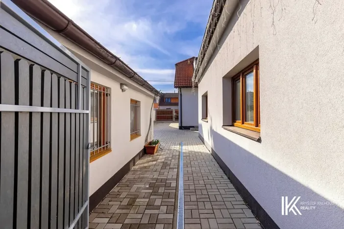 Pronájem kanceláře, Pardubice, Chrudimská, 149 m2