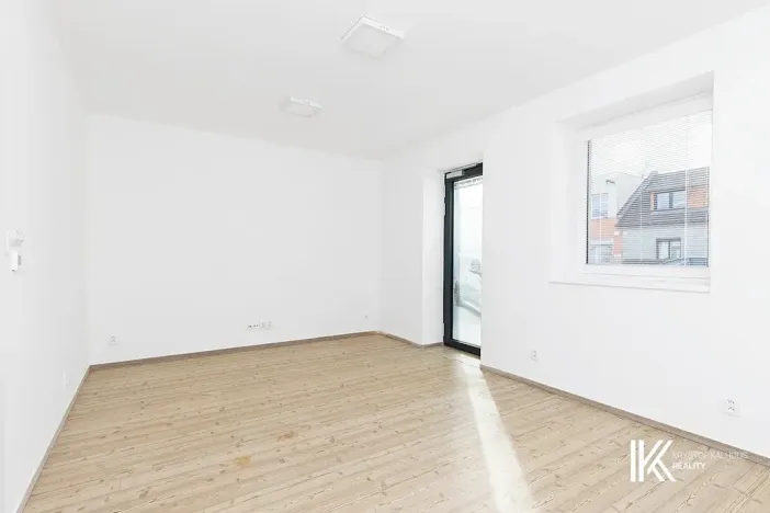 Pronájem kanceláře, Pardubice, Chrudimská, 149 m2