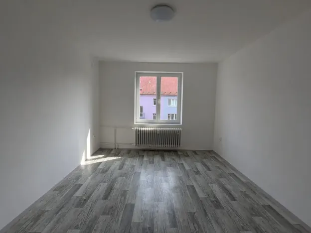 Pronájem bytu 1+1, Jirkov, Ervěnická, 36 m2