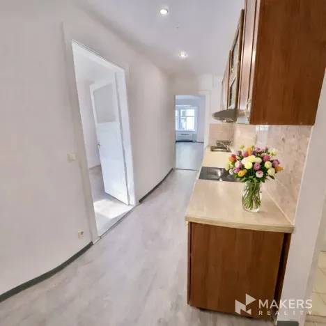 Pronájem bytu 2+kk, Praha - Michle, Nuselská, 56 m2