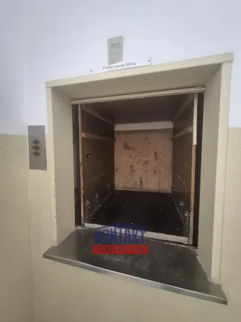 Pronájem kanceláře, České Budějovice, Rudolfovská tř., 225 m2