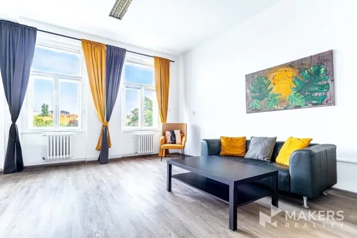 Pronájem kanceláře, Praha - Nové Město, Karlovo náměstí, 22 m2