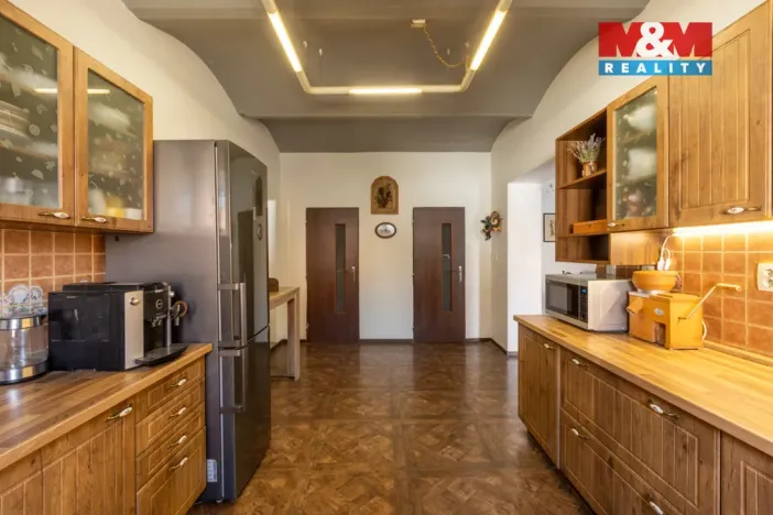 Prodej rodinného domu, Očihov - Očihovec, 500 m2