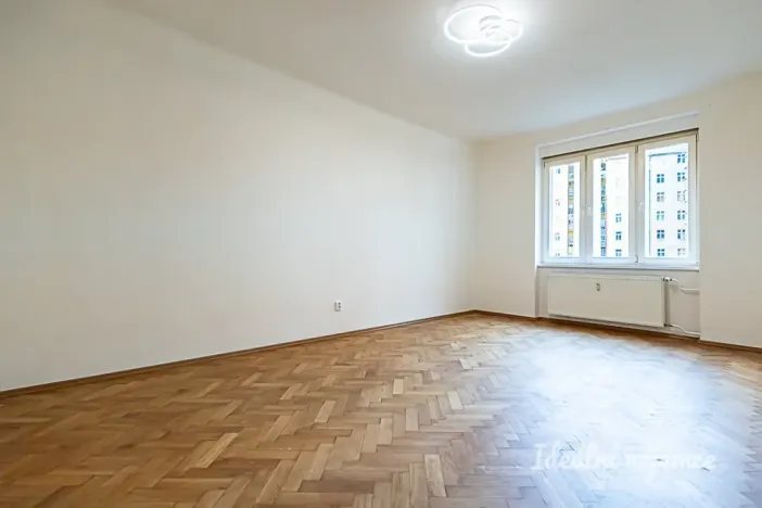 Pronájem bytu 2+1, Praha - Holešovice, Strojnická, 93 m2