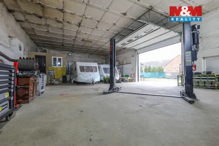 Prodej rodinného domu, Křelovice - Pakoslav, 482 m2