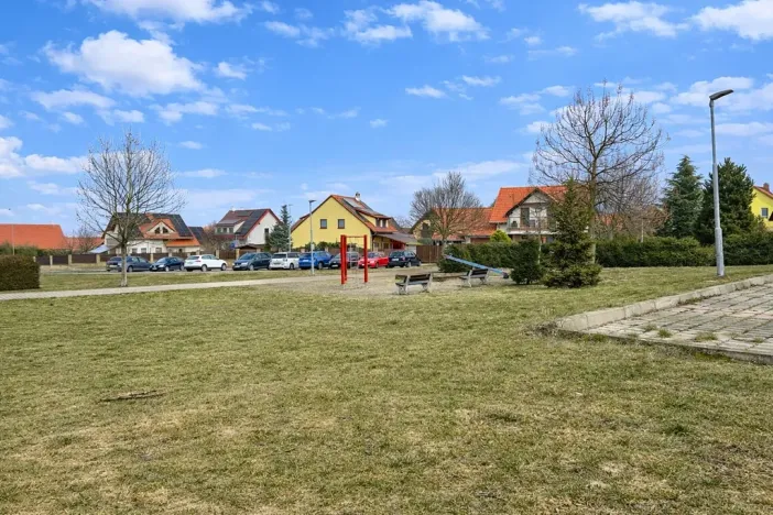 Pronájem bytu 2+kk, Holubice, Lesní, 51 m2