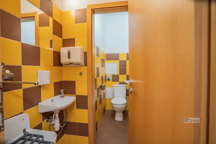 Pronájem obchodního prostoru, Praha - Hlubočepy, Hlubočepská, 104 m2