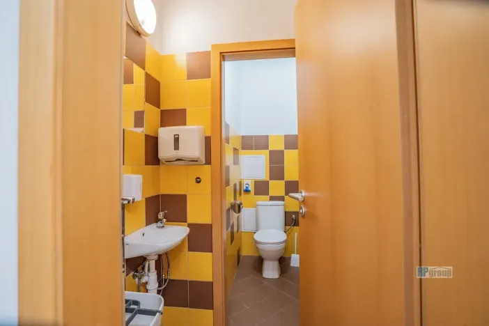 Prodej obchodního prostoru, Praha - Hlubočepy, Hlubočepská, 104 m2