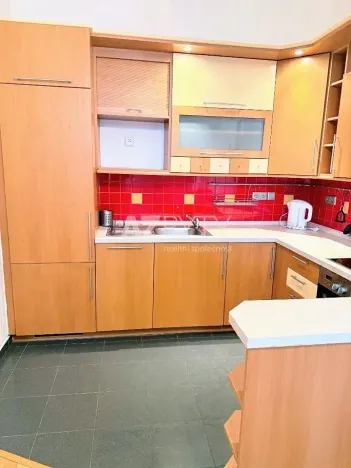 Pronájem bytu 2+kk, Praha - Dejvice, Evropská, 60 m2