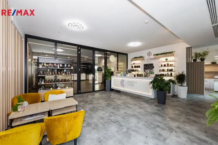 Pronájem obchodního prostoru, Praha - Libeň, Voctářova, 177 m2