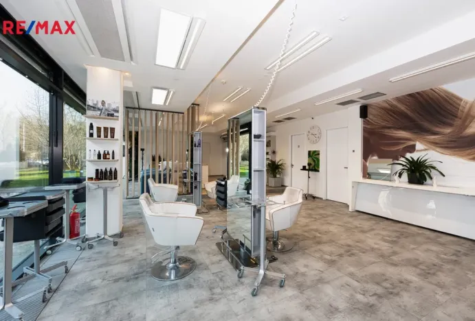 Pronájem obchodního prostoru, Praha - Libeň, Voctářova, 177 m2