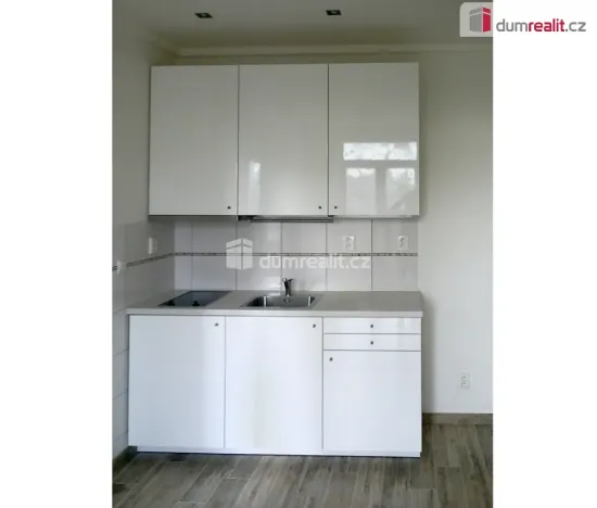 Pronájem bytu 1+1, Břeclav, Národních hrdinů, 29 m2