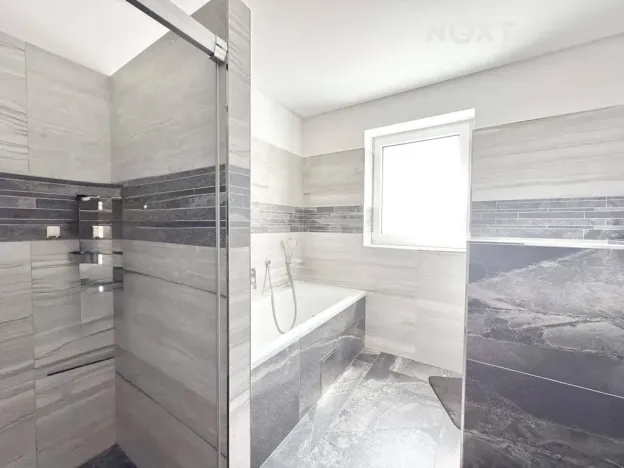 Prodej rodinného domu, Dražice, 180 m2