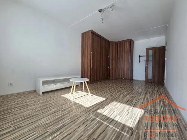 Prodej bytu 2+1, Hradec Králové - Nový Hradec Králové, třída Edvarda Beneše, 81 m2