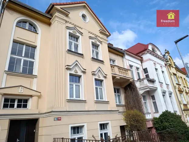 Prodej bytu 2+1, Teplice, Novákova, 78 m2