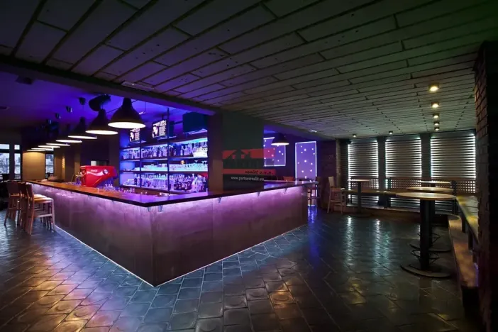 Prodej komerční nemovitosti, Veselí nad Lužnicí, náměstí T. G. Masaryka, 1037 m2